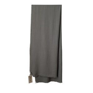 ON 34th Solid Supersoft Wrap Scarf Green NWT‎